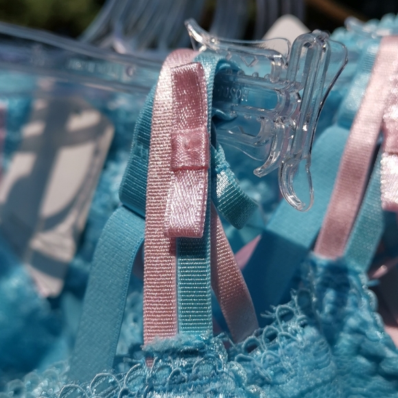 Rene Rofe Lace Blue Bra - Picture 12 of 15